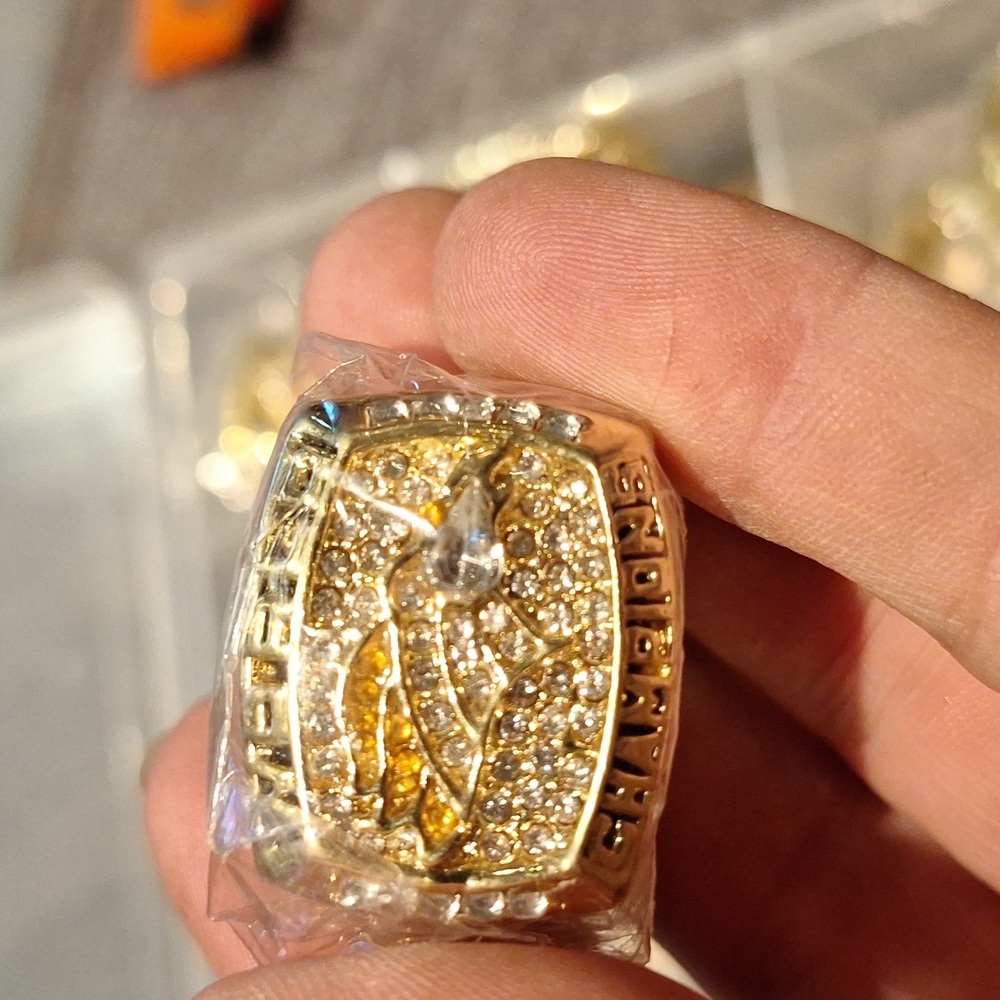 Nfl Denver broncos superbowl replica ring